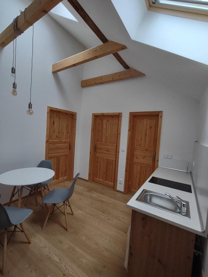 Pekloveske Apartmany V Ceskem Raji Zeleznice Bagian luar foto